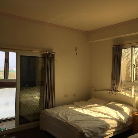 Manor Apartment Houli Bagian luar foto